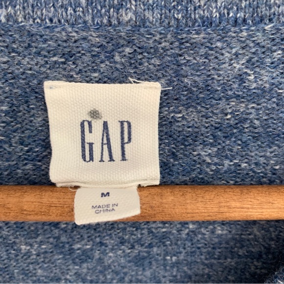 ✨2/$30✨ Gap Pullover Sweater - Picture 3 of 4